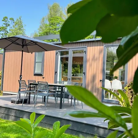 假日公园 代尔夫特豪特假日公园 *