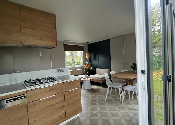 Üdülőpark Delftse Hout *